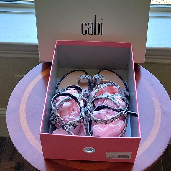 CAbi NWB Athena Sandal Python Snake Embossed Leather Sandal 9.5

NEW! - Picture 2 of 7